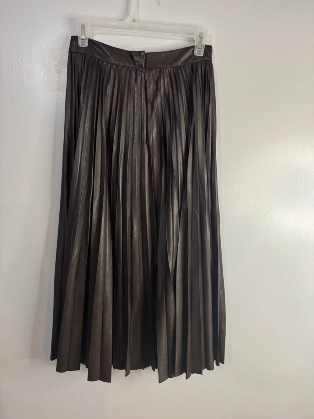 BCBGMaxAzria Pleated Faux Leather Midi Skirt Size XS Chocolate Brown